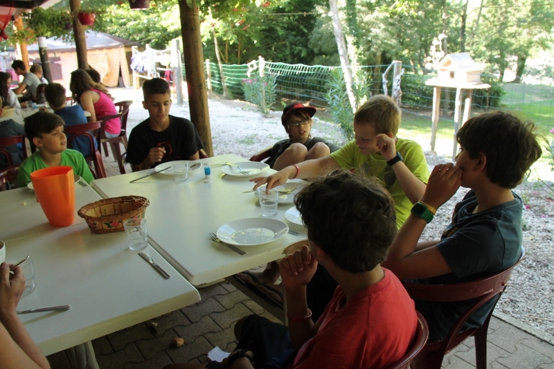 Village Camps International Summer Camp Ard&egrave;che, France 2019-07-26 https://www.villagecamps.com/journals_admin/images/922-22-07-14-2014 (800x533) (18).jpg
